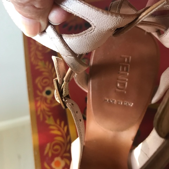 Authentic Fendi pink and blue leather ankle strap Plexi heel sandals size 39 - Picture 5 of 6